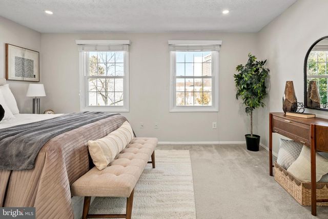 1638 10TH ST S, Arlington, VA 22204