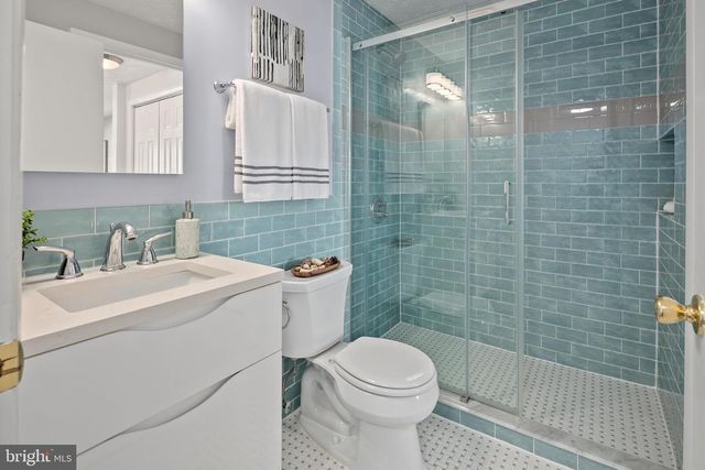 1638 10TH ST S, Arlington, VA 22204