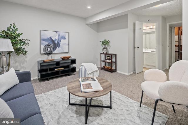 1638 10TH ST S, Arlington, VA 22204