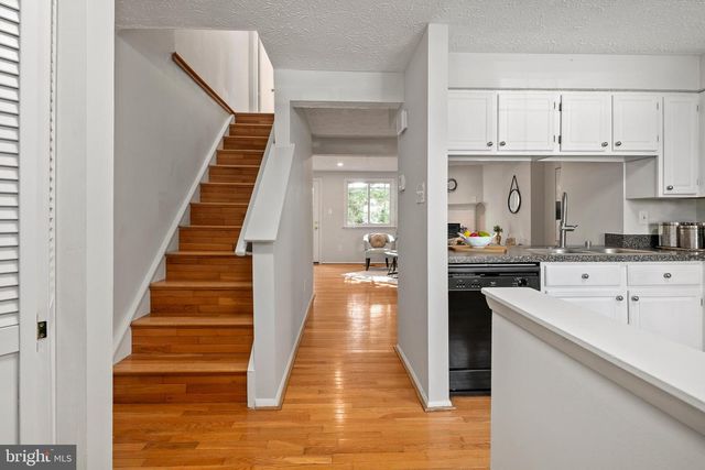 1638 10TH ST S, Arlington, VA 22204