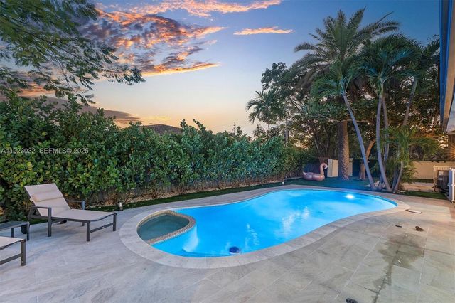 210 NE 107 st, Miami Shores, FL 33161