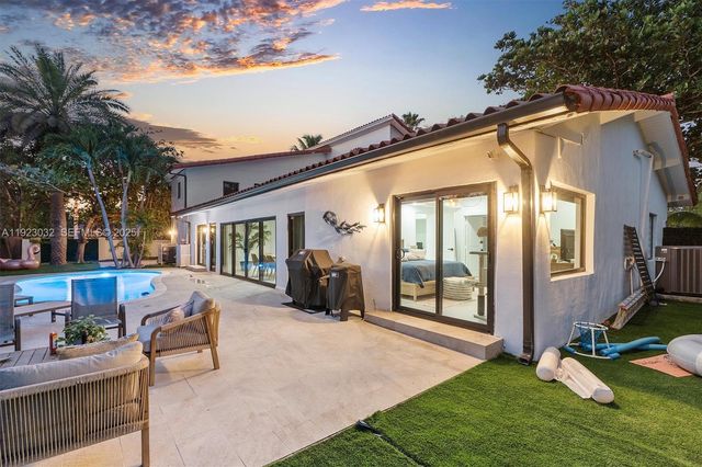 210 NE 107 st, Miami Shores, FL 33161