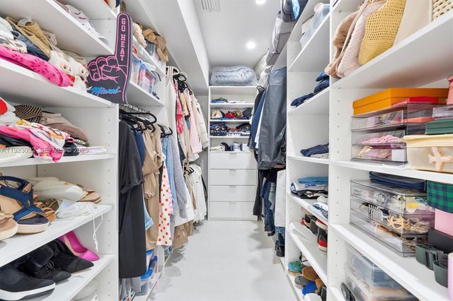 210 NE 107 st, Miami Shores, FL 33161