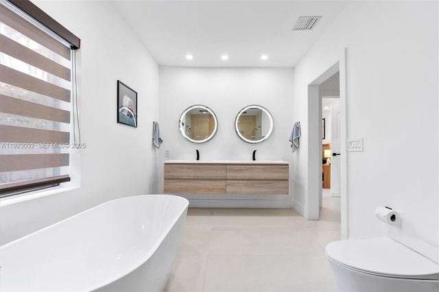 210 NE 107 st, Miami Shores, FL 33161