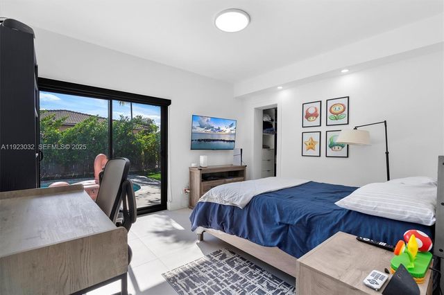 210 NE 107 st, Miami Shores, FL 33161