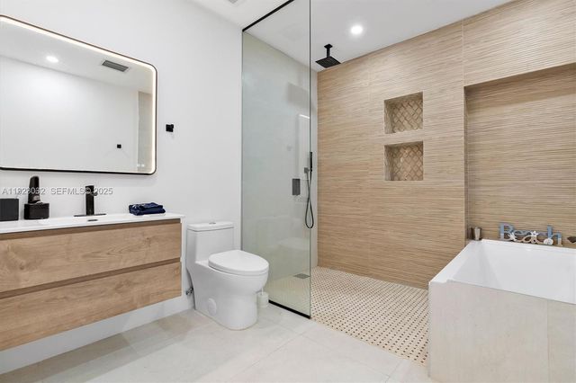 210 NE 107 st, Miami Shores, FL 33161