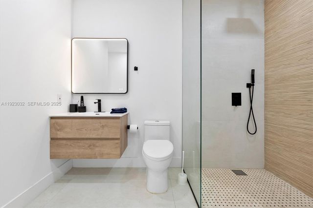 210 NE 107 st, Miami Shores, FL 33161