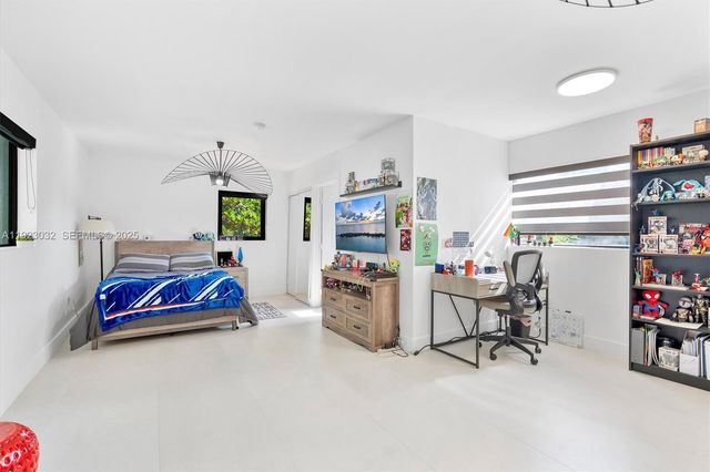 210 NE 107 st, Miami Shores, FL 33161