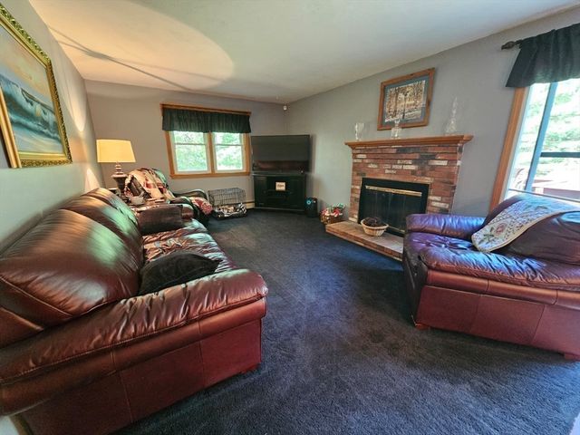 2 Center Hill Rd, Pembroke, MA 02359