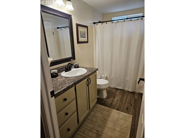 210 WEBSTER Ln, Woodland, WA 98674