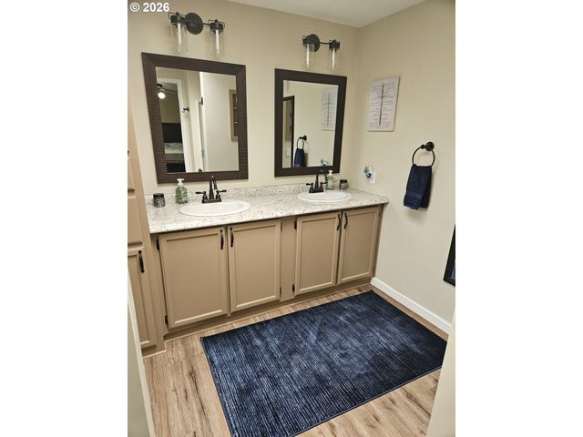 210 WEBSTER Ln, Woodland, WA 98674