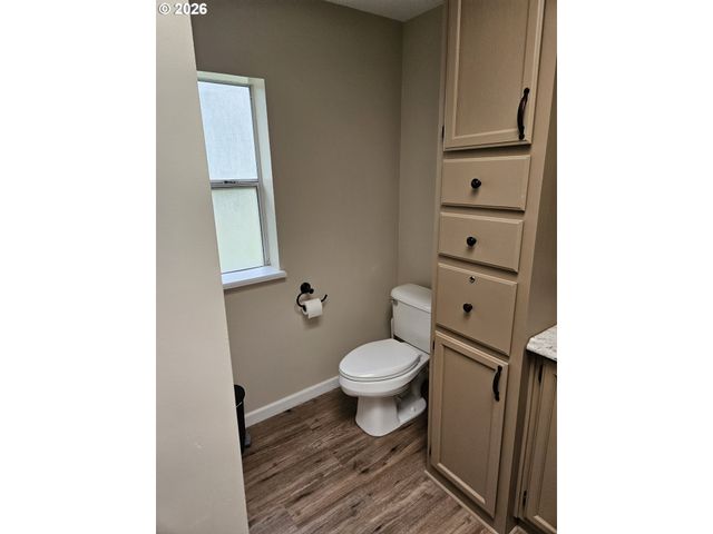 210 WEBSTER Ln, Woodland, WA 98674