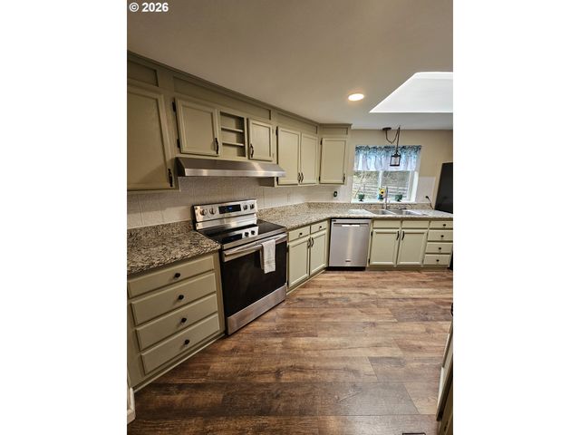 210 WEBSTER Ln, Woodland, WA 98674