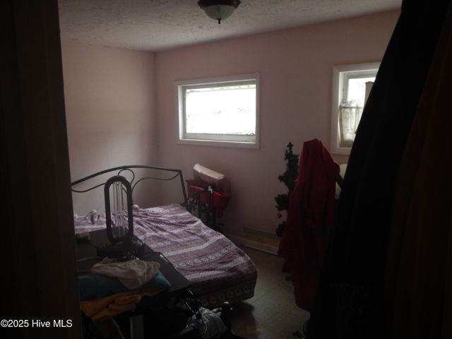 1300 Brices Creek Road, New Bern, NC 28562