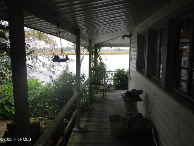 1300 Brices Creek Road, New Bern, NC 28562