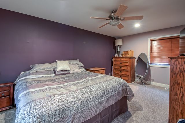 1605 S Regan Road, New Lenox, IL 60451