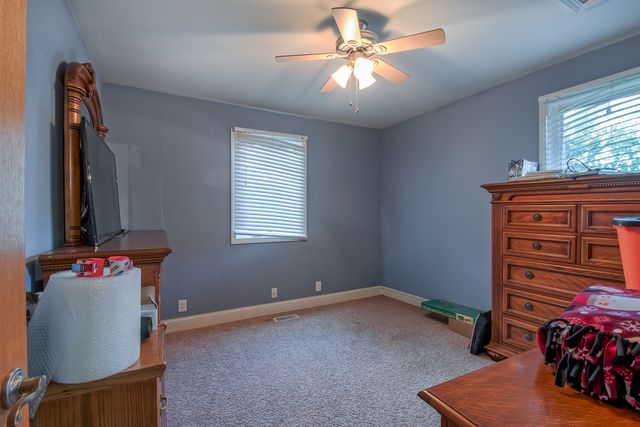 1605 S Regan Road, New Lenox, IL 60451