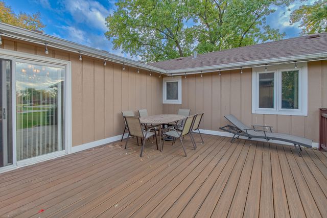 1605 S Regan Road, New Lenox, IL 60451