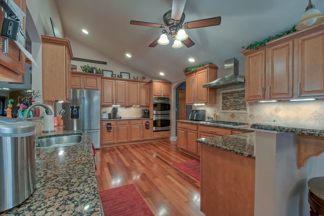 1605 S Regan Road, New Lenox, IL 60451