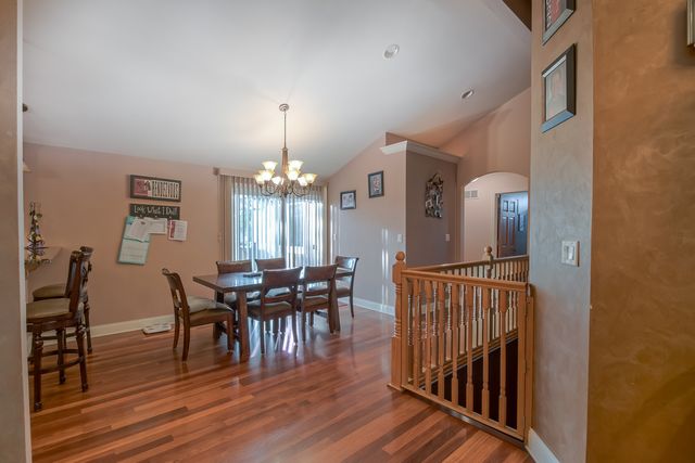 1605 S Regan Road, New Lenox, IL 60451