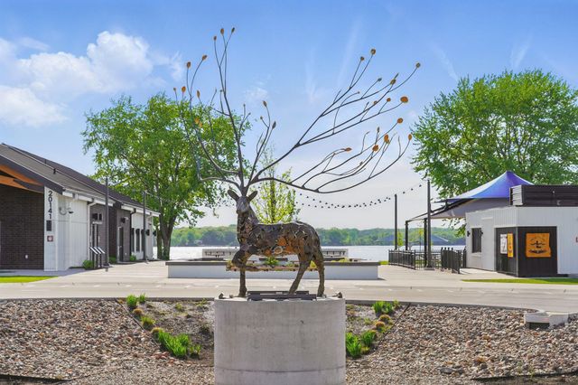 7585 201st Street W, Lakeville, MN 55044