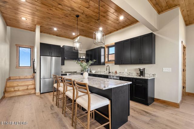2029 Starr Crest Drive, Sevierville, TN 37876