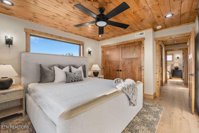 2029 Starr Crest Drive, Sevierville, TN 37876