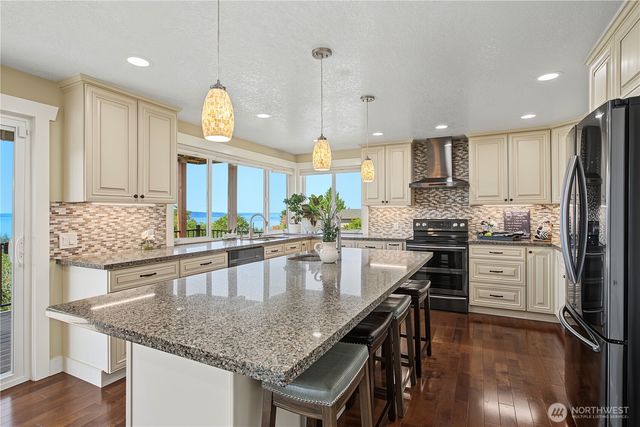 10010 76th Street SW, Lakewood, WA 98498