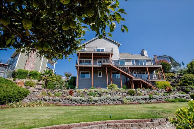 10010 76th Street SW, Lakewood, WA 98498