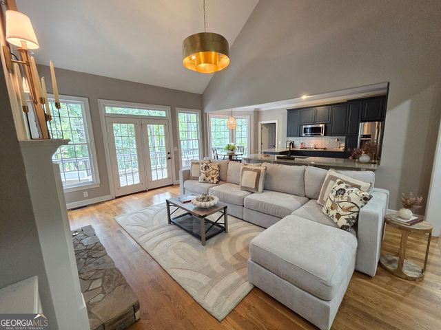 187 Shoreline Circle, Newnan, GA 30263
