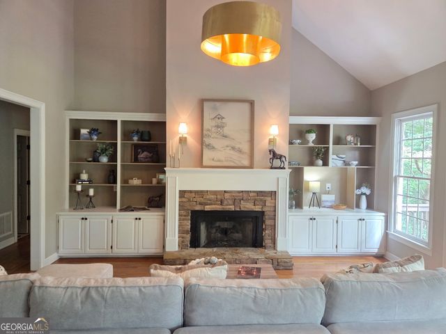 187 Shoreline Circle, Newnan, GA 30263