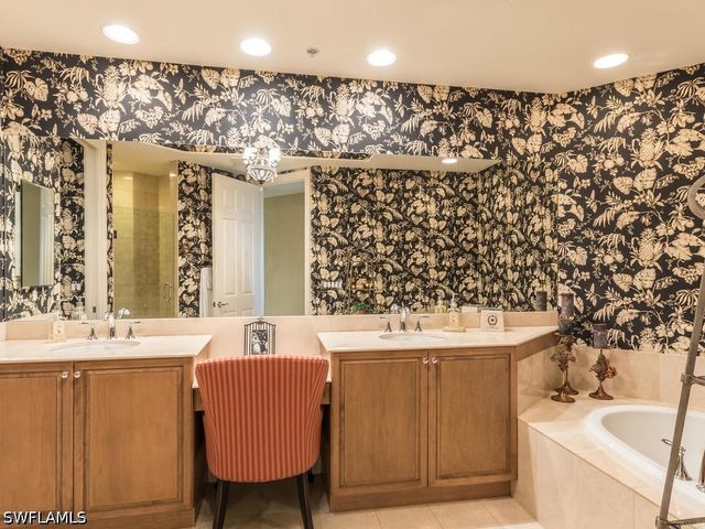 2728 Tiburon BLVD E PH-503, Naples, FL 34109
