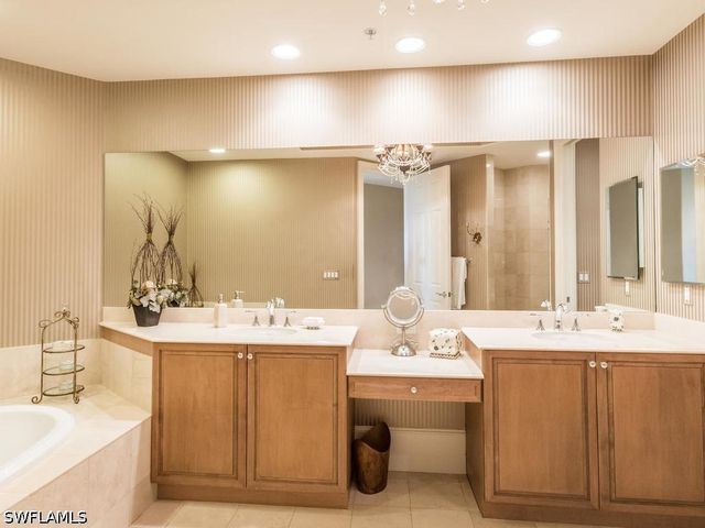 2728 Tiburon BLVD E PH-503, Naples, FL 34109