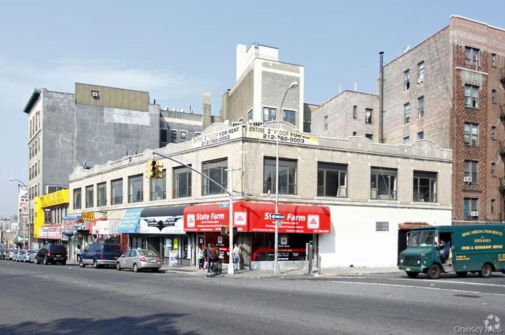 563 E Tremont Avenue, Bronx, NY 10457 — exterior