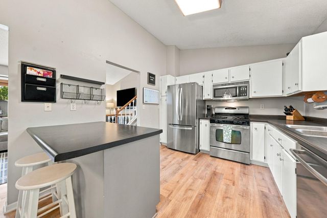 1568 27th Avenue NW, New Brighton, MN 55112