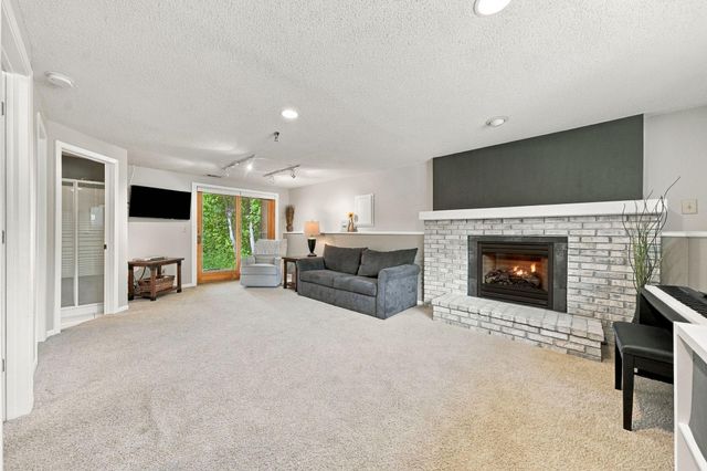 1568 27th Avenue NW, New Brighton, MN 55112