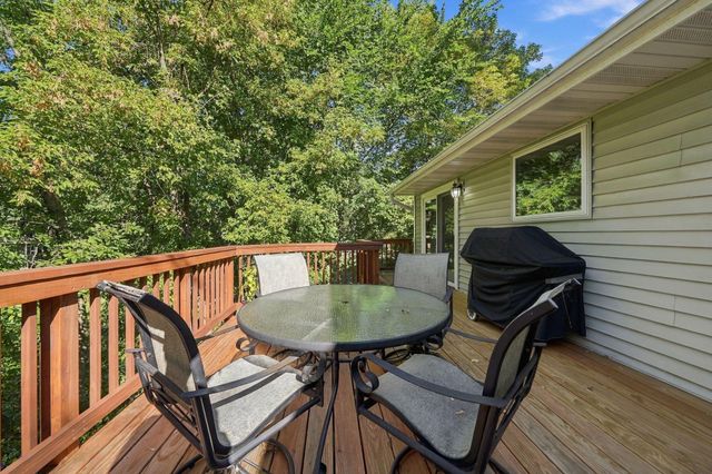 1568 27th Avenue NW, New Brighton, MN 55112