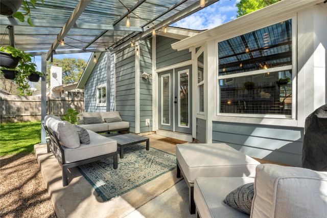 9306 Curlew DR, Austin, TX 78748