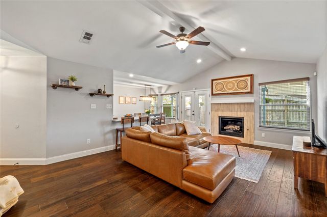 9306 Curlew DR, Austin, TX 78748