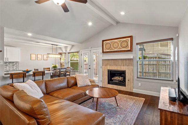 9306 Curlew DR, Austin, TX 78748