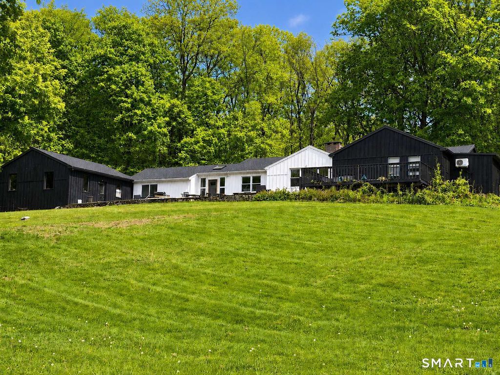 30 Blackman Road, Ridgefield, CT 06877