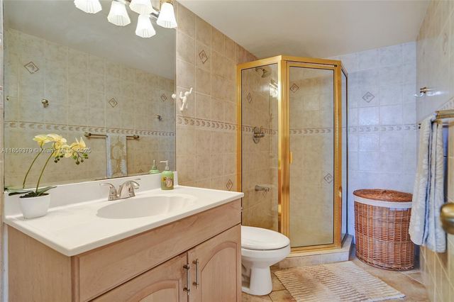 1833 S Ocean Dr 1402, Hallandale Beach, FL 33009