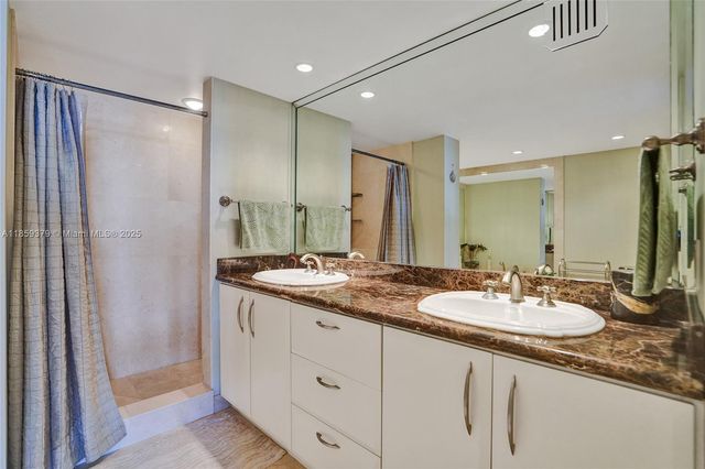 1833 S Ocean Dr 1402, Hallandale Beach, FL 33009