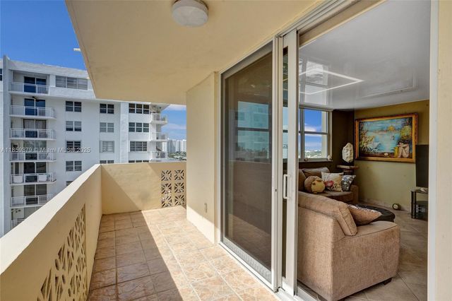 1833 S Ocean Dr 1402, Hallandale Beach, FL 33009