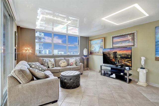 1833 S Ocean Dr 1402, Hallandale Beach, FL 33009