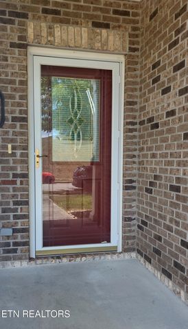 127 Hatleyberry St, Oak Ridge, TN 37830