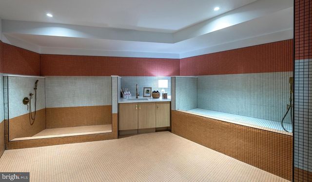 4710 ELM ST #2B-W-1109, Bethesda, MD 20814