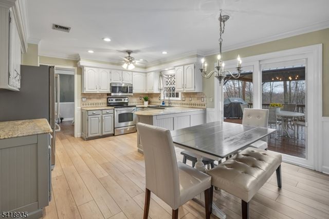 22 Kevin Dr, Mount Olive Twp., NJ 07836