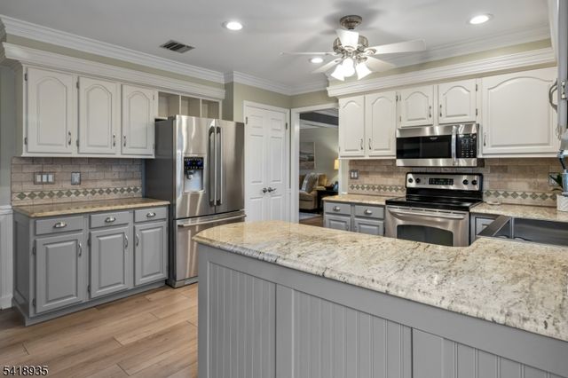 22 Kevin Dr, Mount Olive Twp., NJ 07836