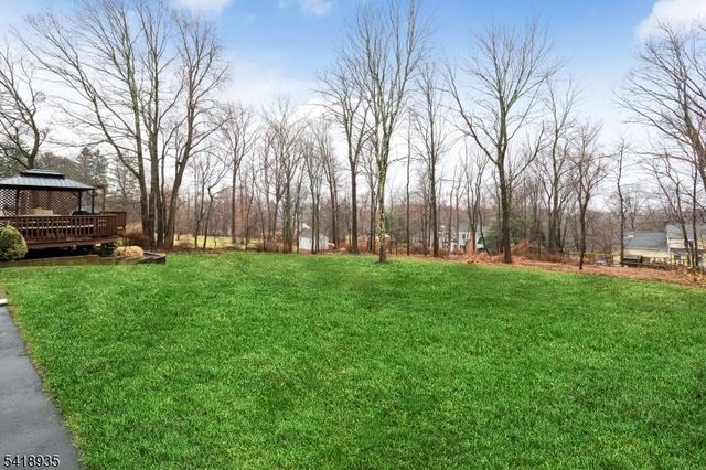 22 Kevin Dr, Mount Olive Twp., NJ 07836